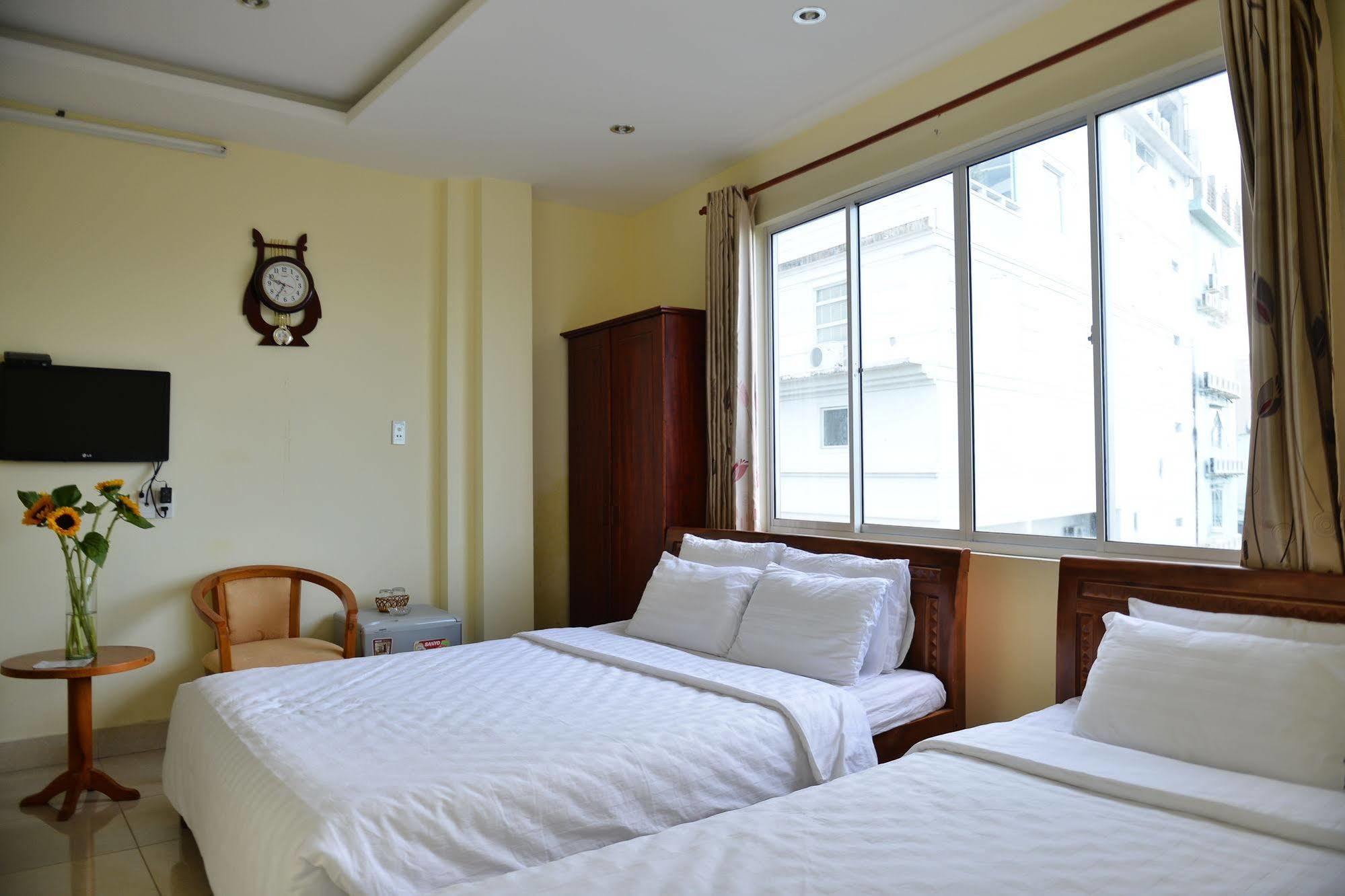 Oc Tien Sa Hotel Da Nang Exterior foto